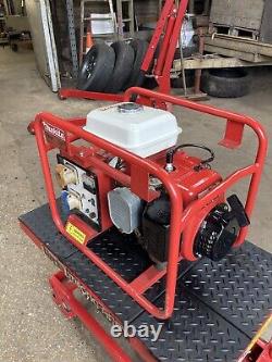 2.8 kVA Mikita Portable Petrol Generator 230 V & 110v