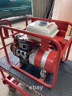 2.8 kVA Mikita Portable Petrol Generator 230 V & 110v