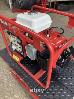2.8 kVA Mikita Portable Petrol Generator 230 V & 110v