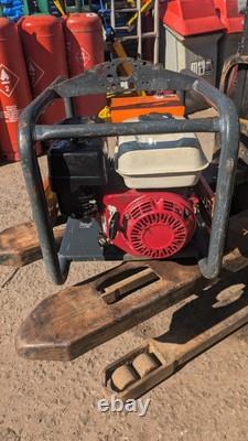 Altrad Belle GPX 3400 Petrol Stackable Open Frame Generator