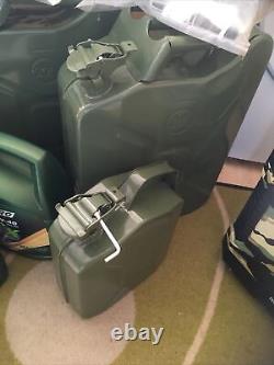 Bohmer Inverter Generator W4500i, 3 Jerry Cans, Fuel, 2 TSX Oils NEW Reading