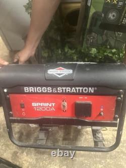 Briggs & Stratton P2400 Portable Petrol Invertor Generator Used Twice only