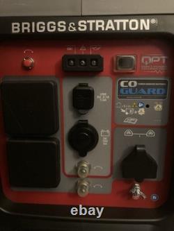 Briggs & Stratton P2400 PowerSmart Series 2400W Petrol Generator (030801)