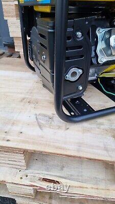 Champion 3600 Watt Inverter Digital Hybrid Portable Remote start Generator