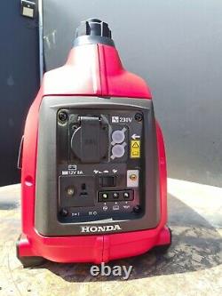 Honda EU10I 1.0kw Portable Generator nearly new 2 hours on the clock with manual