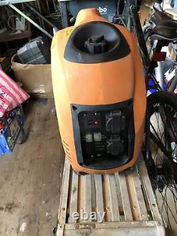 Impax2500w. Portable Inverter Generator Orange
