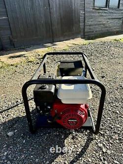 Petrol Generator Honda GX200 Pramac E4000 3.4 KVA 110v / 240v