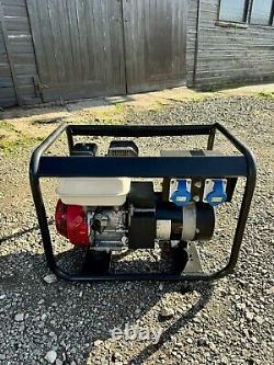 Petrol Generator Honda GX200 Pramac E4000 3.4 KVA 110v / 240v