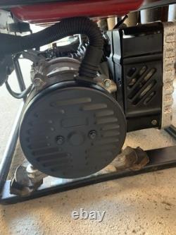 Générateur HONDA 3000w essence peu utilisé bonne affaire très bon état 3,0kw