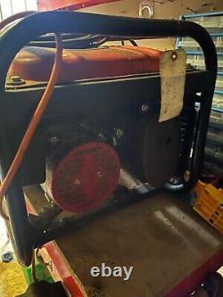 Générateur à essence 2,8 KVA d'occasion GWO