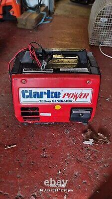 Générateur à essence Clarke 700w valise portable 4 temps