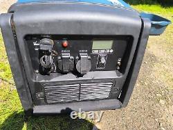 Générateur onduleur portable Hyundai HY3200SEI de 3200W avec télécommande