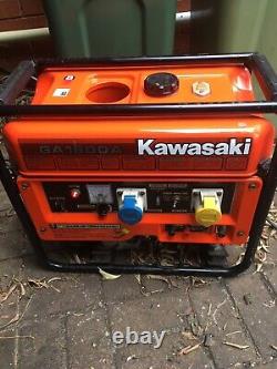 Kawasaki Ga1800a Trousse De Générateur Silent Petrol Portable 110v 240v 12v