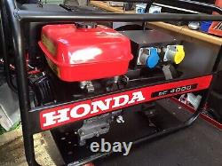 Le générateur Honda Ec4000 Gx270 a eu peu d'utilisation.
